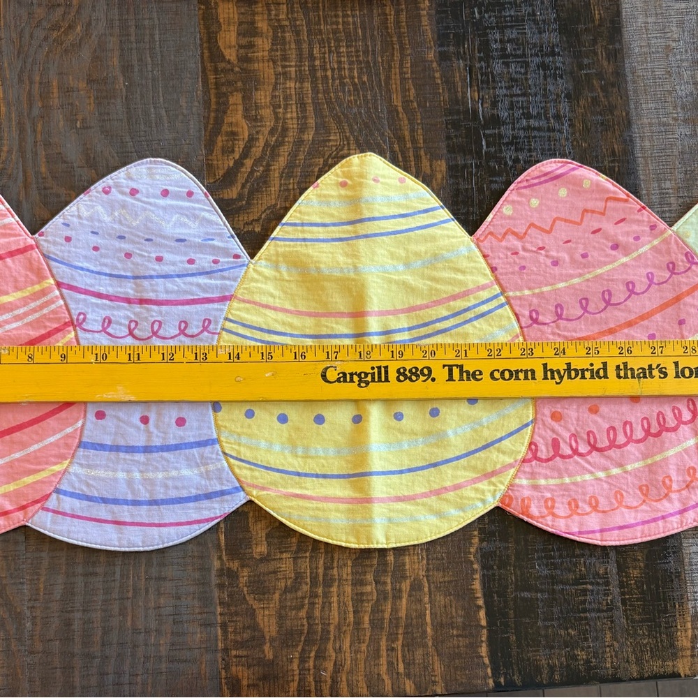 Easter table runner